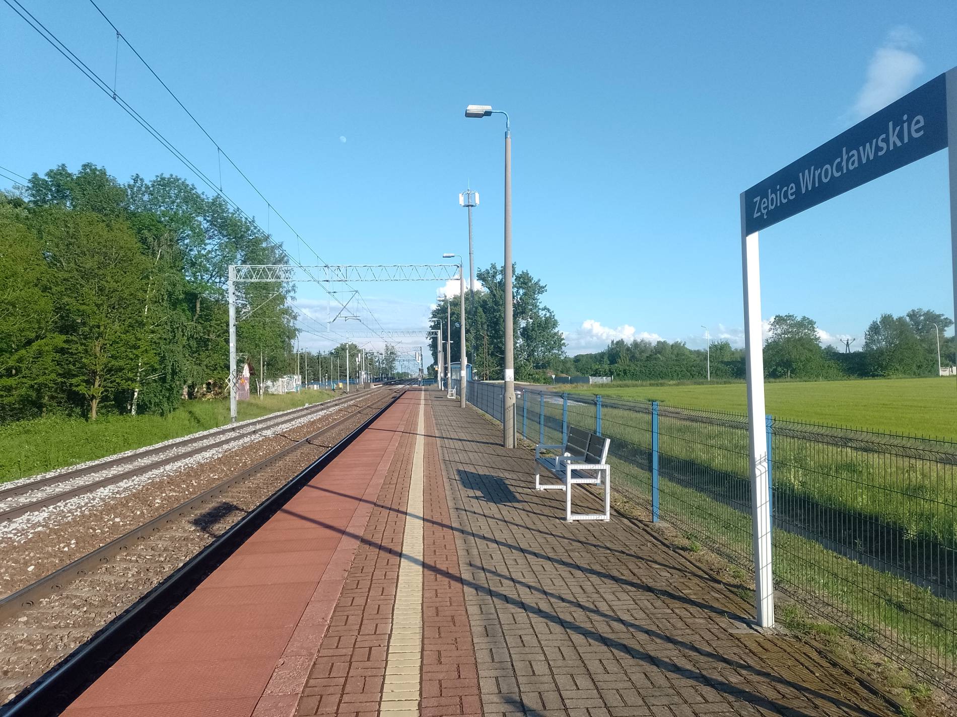 Zębice Wrocławskie Przystanek kolejowy PKP